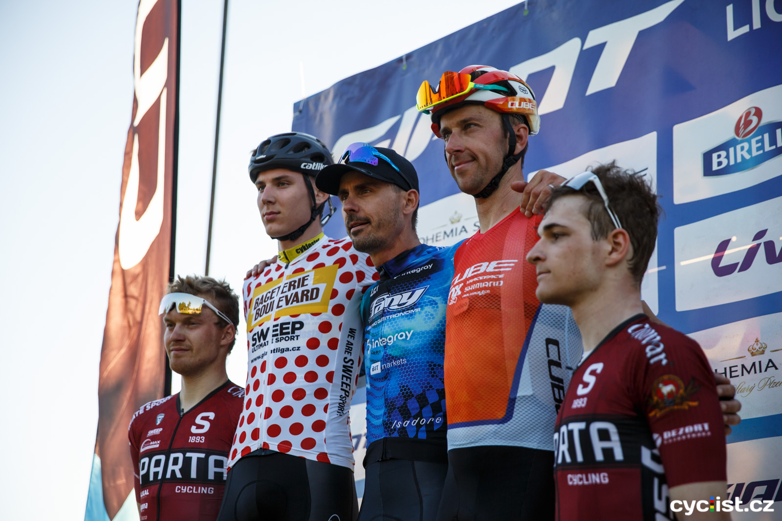 michal-kollert-zavod-sezona-cyklistika-volchem